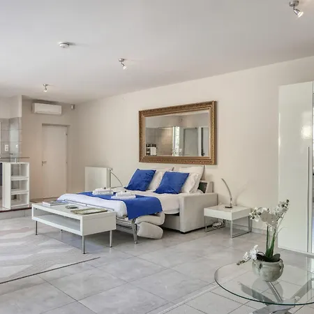 De L'alliance - 12 P - Air Cond - Private Pool - Near Grignan *